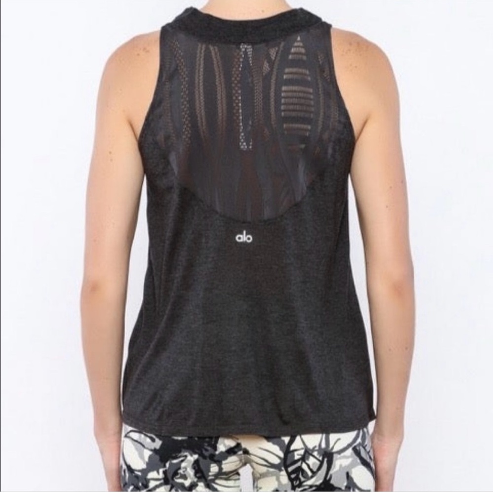 Alo yoga crest tank in charcoal heather
